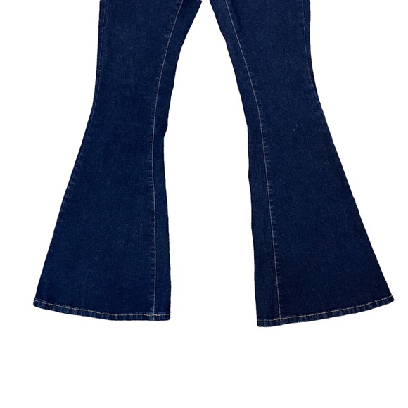 G.I.L.I Dark Wash Super Flare Denim Stretch Jeans Size 0 NWOT - Picture 13 of 13